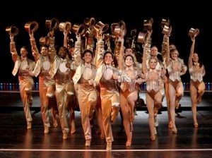 a_chorus_line_cast A Chorus Line © Paul Kolnik