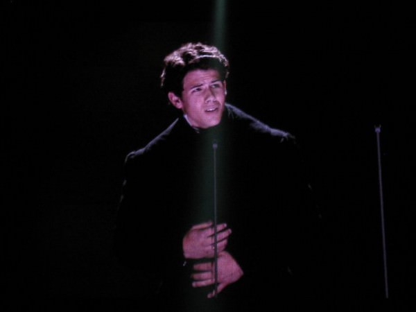Nick Jonas (Marius) lors du concert du 25e anniversaire des Misérables à Londres (c) Regard en Coulisse