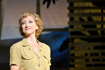 cusack_carmen Carmen Cusack est Nellie Forbush dans <i>South pacific</i> © Peter Coombs