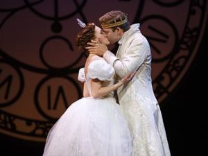 Tournée nationale de Rodgers & Hammerstein's Cinderella © Carol Rosegg