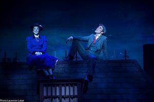 Joëlle Lanctôt (Mary Poppins) et Jean-François Poulin (Bert) dans la comédie musicale Mary Poppins © Laurence Labat (courtoisie Juste pour rire)